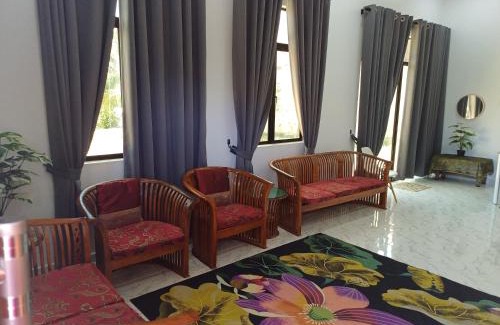 Batu Buruk House | Guest Rated MAA HOMESTAY BATU BURUK - Family Friendly Stay