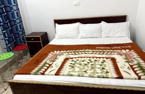 Ukhimath House | Cozy Maa Kalishila Home Stay with Family-Friendly Amenities