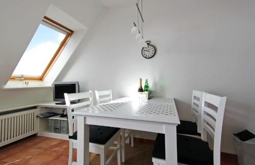 Hornum Apartment | Family-Friendly Ocean View at Maak Hotel