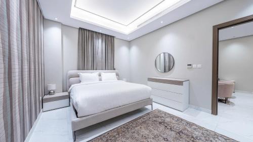 Hera Street Apartment | Comfortable Stay at Mabaat - Alsalama with Family Amenities