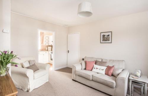 Gattonside Apartment | Discover Family-Friendly Comfort at Mabel's View