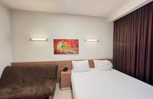 Jounieh Apartment | Oceanfront Mabelle's Room with Gym and Bar Amenities