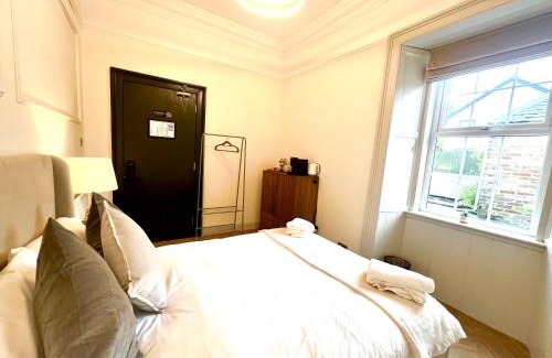 Auchterarder House | Guest Rated: 9/10 at Mac's Allandale ApartHotel