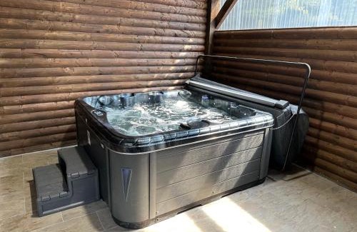 Clogher House | Top-Rated Mac's Cottage: Pet-Friendly with Hot Tub Access