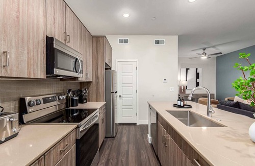 North Scottsdale Condo | Macallister 2007: Family-Friendly with Pool & BBQ Access