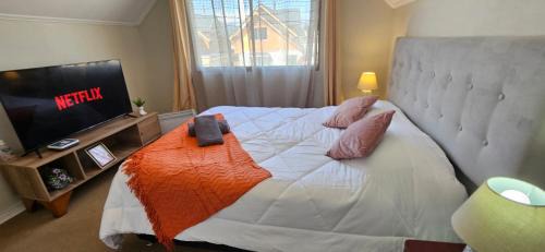 Machali Bed & Breakfast | Cozy Machali Room with Air Conditioning & Kitchen Access