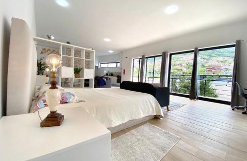 Machico Villa | Explore Machico Flat: Beachside Stay with Parking Access