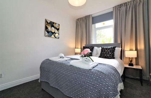 Bellshill House | Pet-Friendly Getaway at Macintosh Lower with Family Amenities