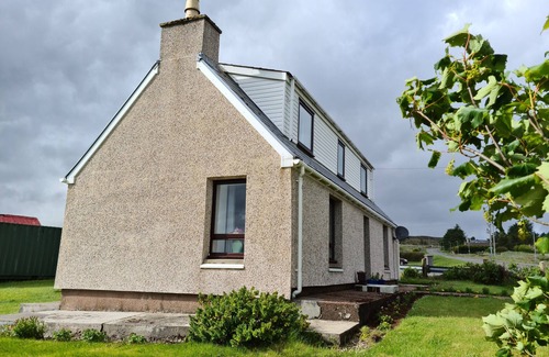 Isle of Lewis House | Mackenzie 25: Rated 9.8 with Oceanfront Views & More