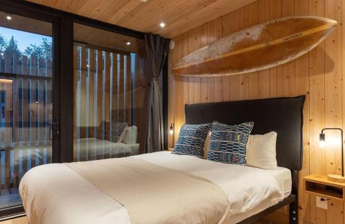 Tofino Resort | Oceanfront Mackenzie Beach Resort with Family-Friendly Amenities