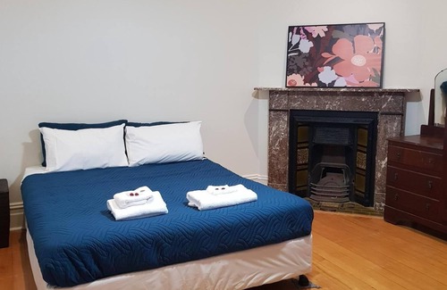 Maclean Hotel | Cozy Maclean Hotel: Family-Friendly with Breakfast Included