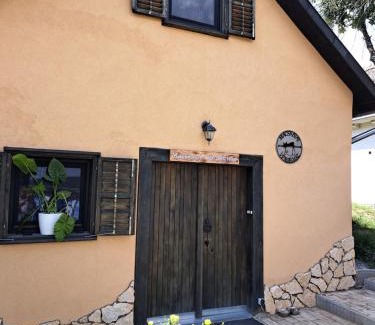 Mecseknadasd House | Pet-Friendly Macskajaj Vendégház - Rated 9.6 by Guests