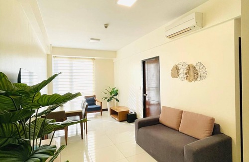 Lapu-Lapu Condo | Pet-Friendly Retreat at Mactan Newtown by EJB Awaits You