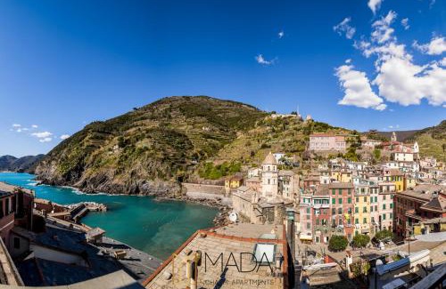 Vernazza House | Tranquil MADA Charm Apartments with Jacuzzi & Ocean Views