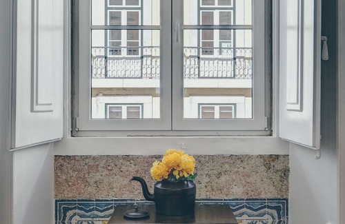 Baixa Apartment | Top-Rated Madalena City Center with Spa & Breakfast Options