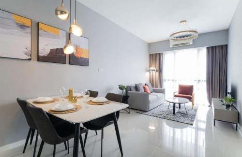 Petaling Jaya Apartment | Elegant Madam Design 2: Oceanfront Bliss in Kota Damansara