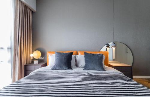 Petaling Jaya Apartment | Elegant Madam Design 2: Oceanfront Bliss in Kota Damansara