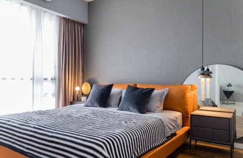 Petaling Jaya Apartment | Elegant Madam Design 2: Oceanfront Bliss in Kota Damansara