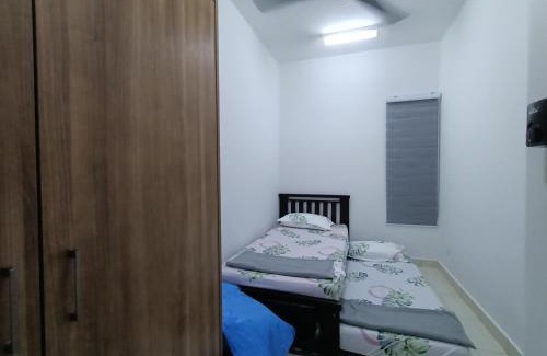 Kota Warisan Apartment | Madam Sima Homestay