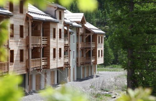 Abries Apartment | Discover Noemys Balcons Du Viso: Oceanfront Getaway