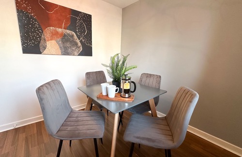 Middlesbrough House | Cozy Maddren House: Pet-Friendly Retreat with Breakfast