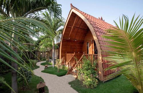 Pejarakan House | Relax at Made Taro - Menjangan Homestay with Oceanfront Views