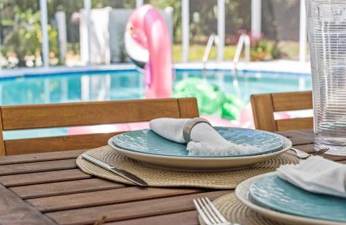 South Pinellas Community Council House | Madeira Beach Pool Home with Guest House