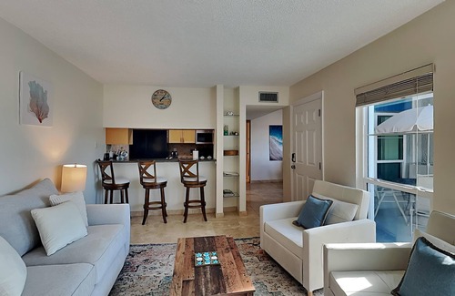 Madeira Beach Condo | Relax at Madeira Beach Yacht Club 247F with Pool Views