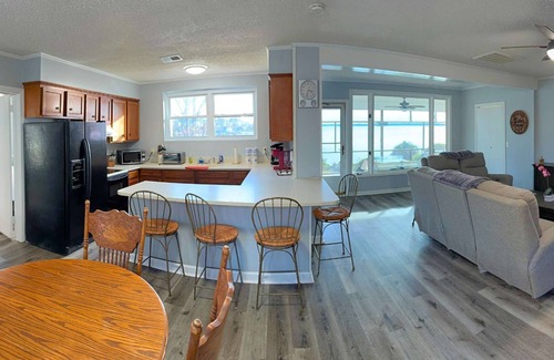 Chapin House | Experience Madeline's Point of View with Lake Views