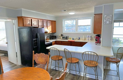 Chapin House | Experience Madeline's Point of View with Lake Views