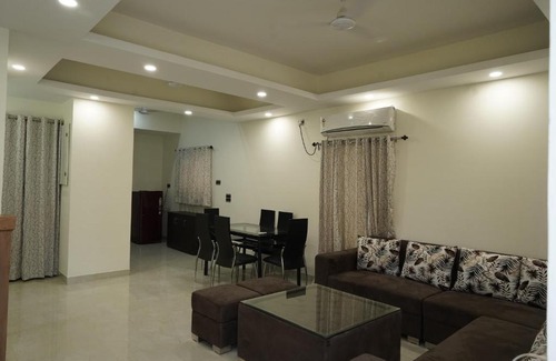 Vrindavan Villa | Family-Friendly Madhav Kuteer with Guest Rating of 9.9