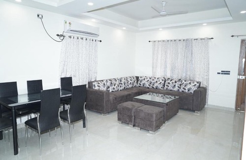 Vrindavan Villa | Family-Friendly Madhav Kuteer with Guest Rating of 9.9