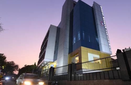 Mathura Hotel | Budget-Friendly Madhav Muskan Residency with Family Amenities