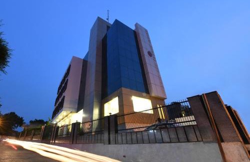 Mathura Hotel | Budget-Friendly Madhav Muskan Residency with Family Amenities