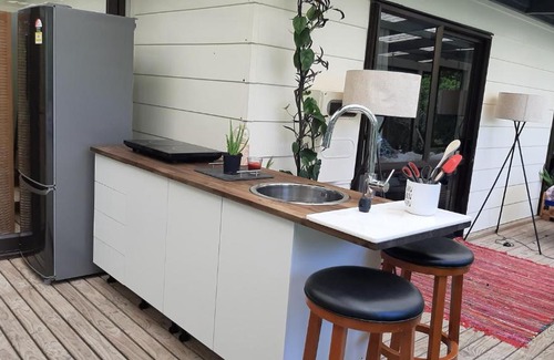 Whangaroa House | Waterfront Retreat: Madhuban in Whangaroa with Ocean Views
