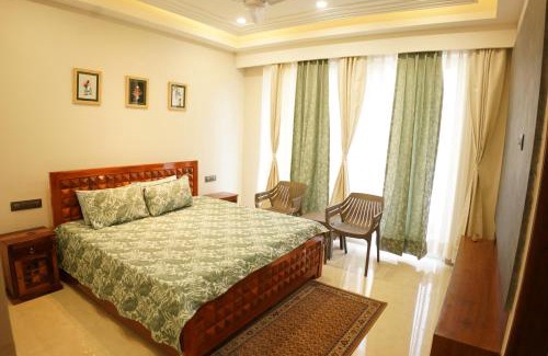 Panchkula House | Madhukar Homestays: Family-Friendly Retreat with Breakfast