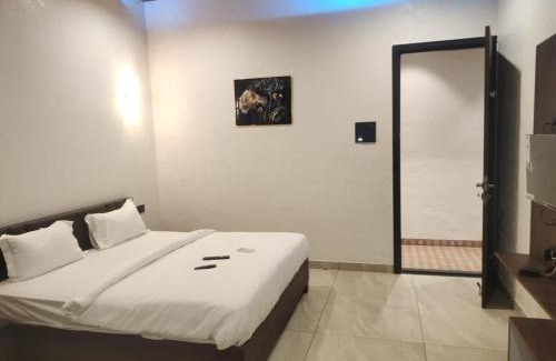 Chikhaldara Hotel | Madhurai Resort