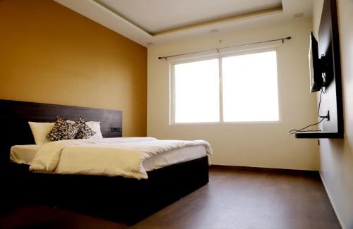 Mau Ranipur Hotel | Madhuram Resort