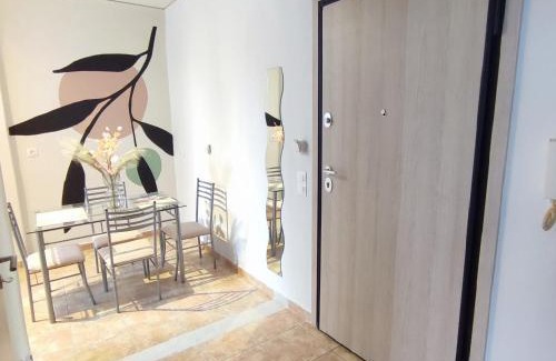 Peristeri Apartment | Discover Madi01: 4-Star Pet-Friendly Getaway with Great Reviews