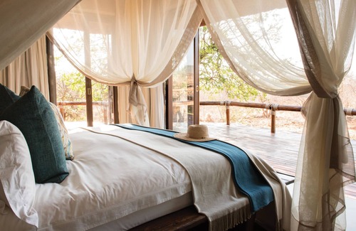 Madikwe Game Reserve Cabin | Experience Madikwe Hills: 5-Star Retreat with Spa & Pool
