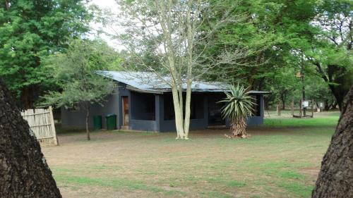 Ramotshere Moiloa Ski Chalet | Explore Madikwena Crocodile and Game Farm – Pet Friendly Retreat