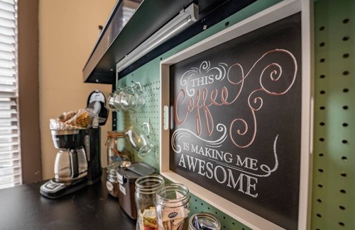 Midtown House | Experience Madison at the Square: Free Coffee & Gig WiFi!