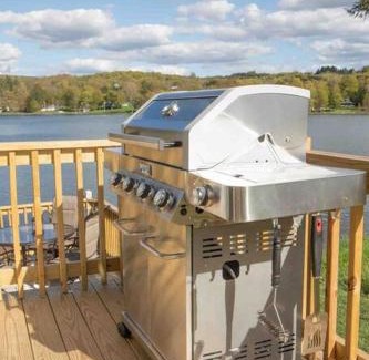 Hamilton House | Lake Moraine Home #2 - Family-Friendly Near Colgate University