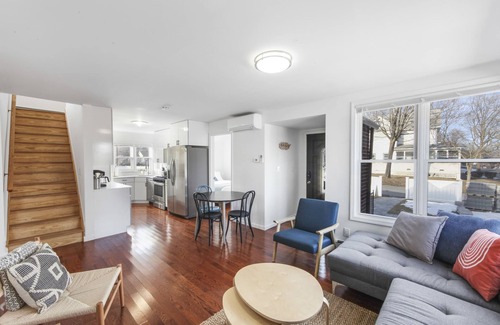 Middletown House | Guest Rated 10/10 - Madison Lodge, Port Jervis Awaits