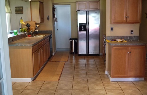 Arcole Estates House | Scenic Madison On The Lake with Unmatched Views of Erie