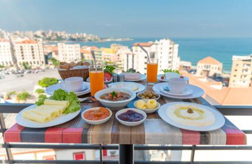 Jounieh Hotel | Discover Madisson Hotel: Family-Friendly with Pool & Hot Tub