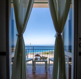 Castellabate Historic Centre Bed & Breakfast | Madonna della Scala: Family-Friendly Stay with Breakfast