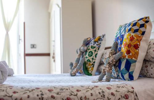 Castellabate Historic Centre Bed & Breakfast | Madonna della Scala: Family-Friendly Stay with Breakfast