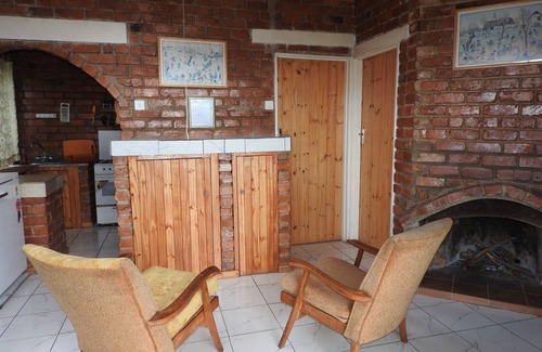 Mutare Cottage | Discover Madrugada Magic: Pet-Friendly Haven with Spa & Pool