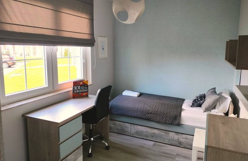 Pogorze Apartment | Experience Madrycka Apartment at Tesoro Gardens - Ocean View Retreat